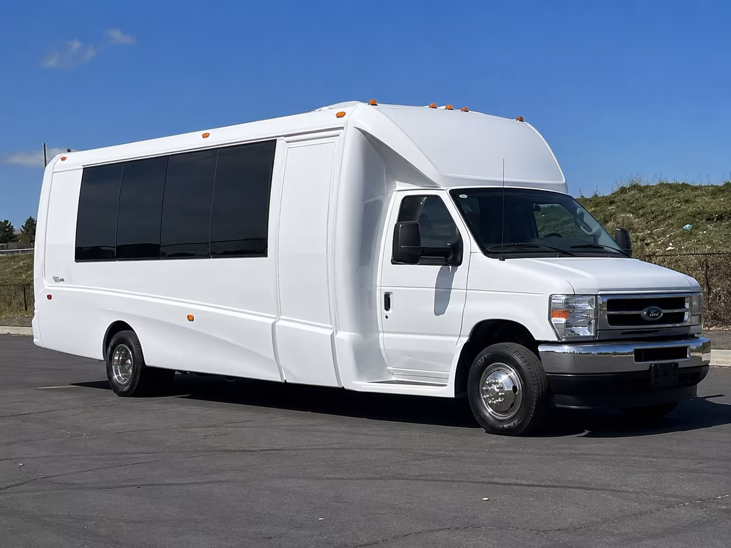 Kansas City Concert & Music Festival Transportation party bus exterior