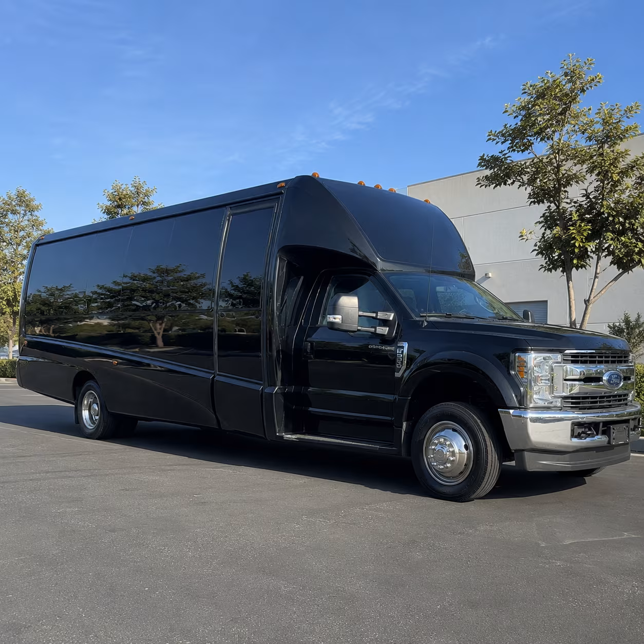 Kansas City Concert & Music Festival Transportation party bus exterior