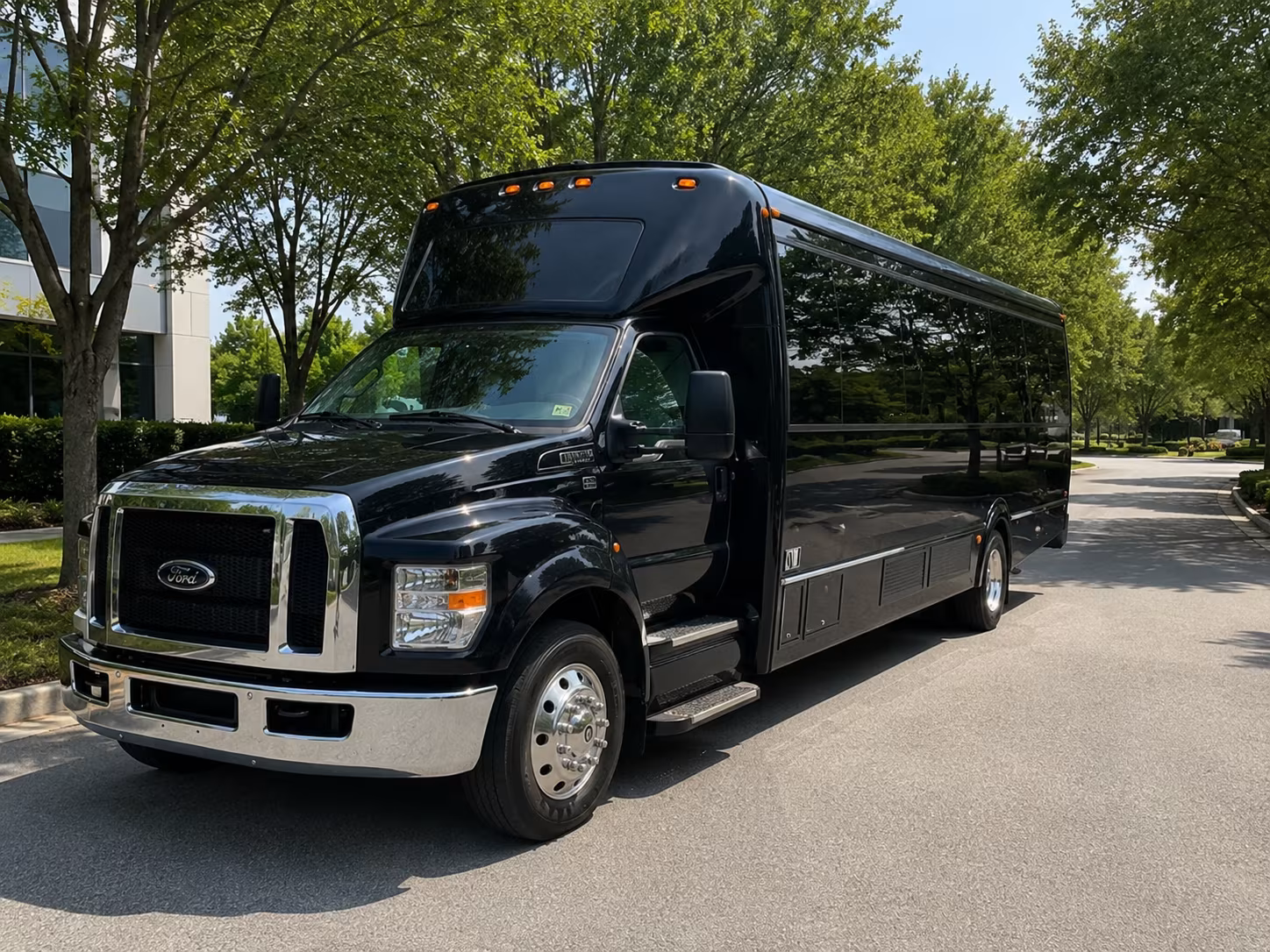 Kansas City Winery Tour & Pub Crawl Transportation party bus exterior
