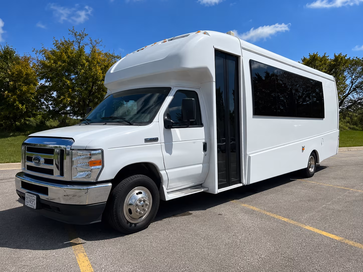 Kansas City Winery Tour & Pub Crawl Transportation